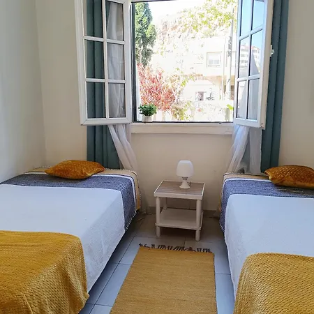 & Flower - Private Bedrooms Affittacamere Funchal (Madeira)